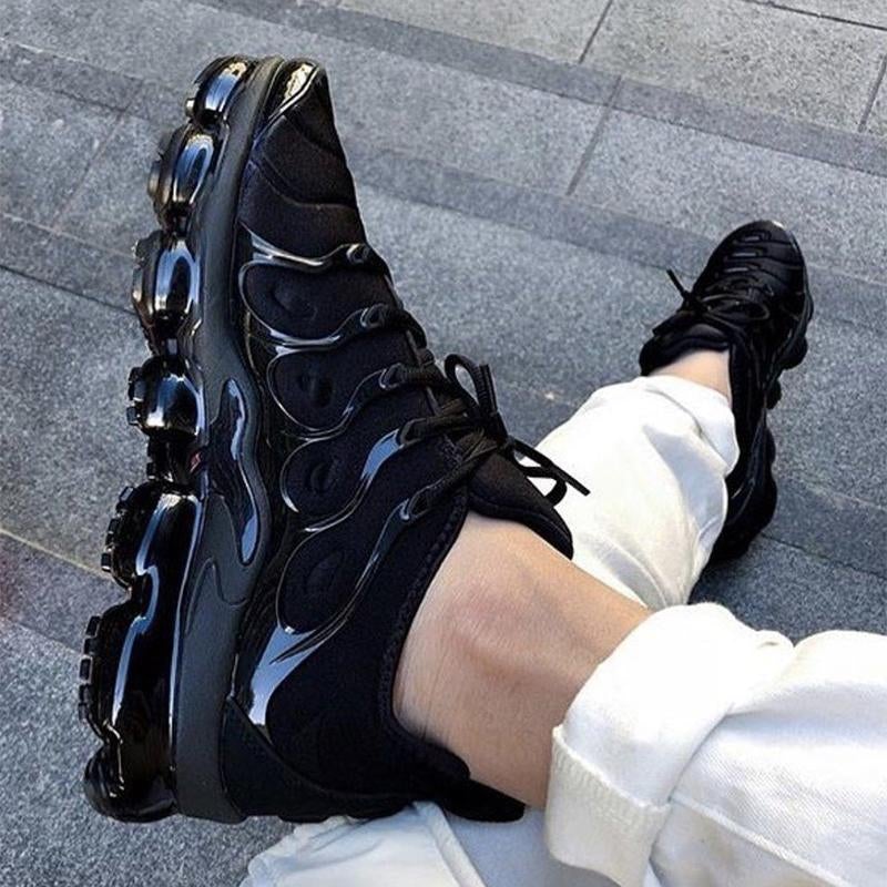 Breathable Mesh Sneakers for Year-Round Comfort and Versatility