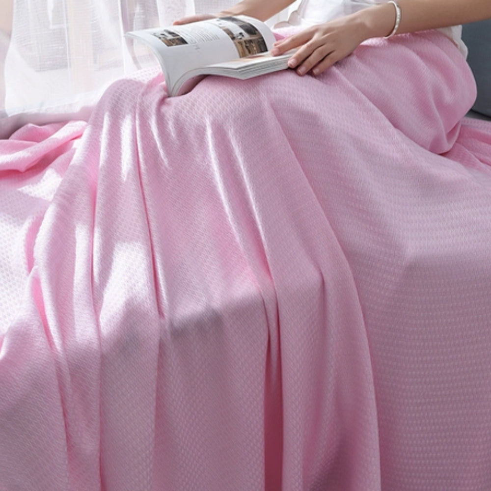 Cooling Blanket for Bed - Lightweight Bamboo Fabric for Hot Sleepers