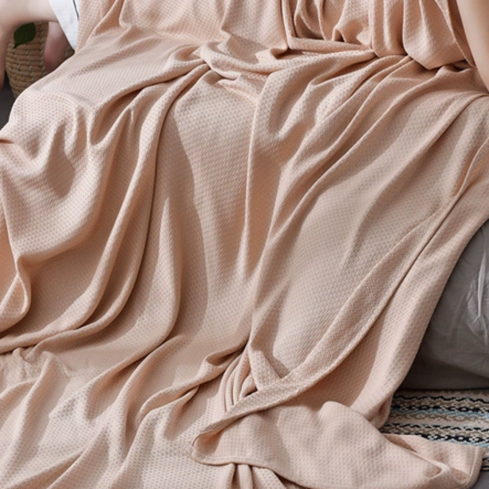 Cooling Blanket for Bed - Lightweight Bamboo Fabric for Hot Sleepers