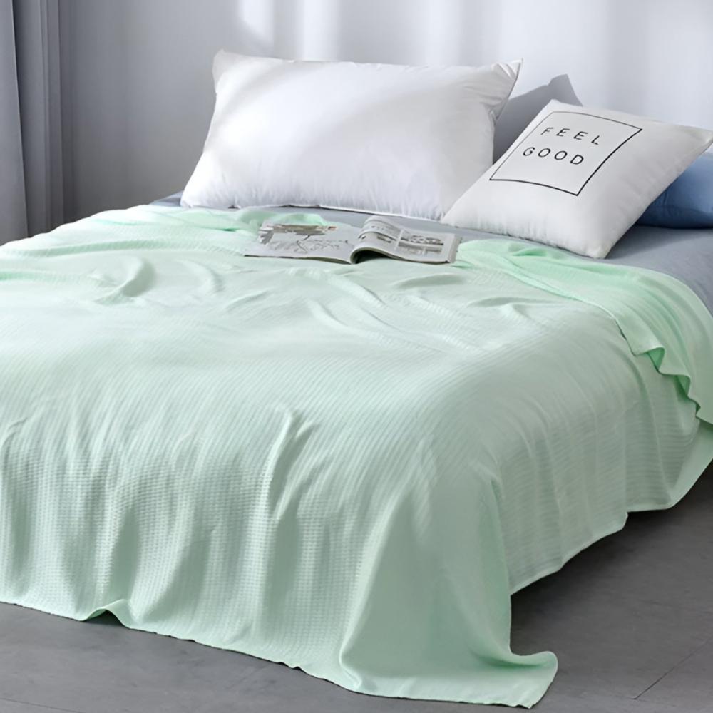 Cooling Blanket for Bed - Lightweight Bamboo Fabric for Hot Sleepers