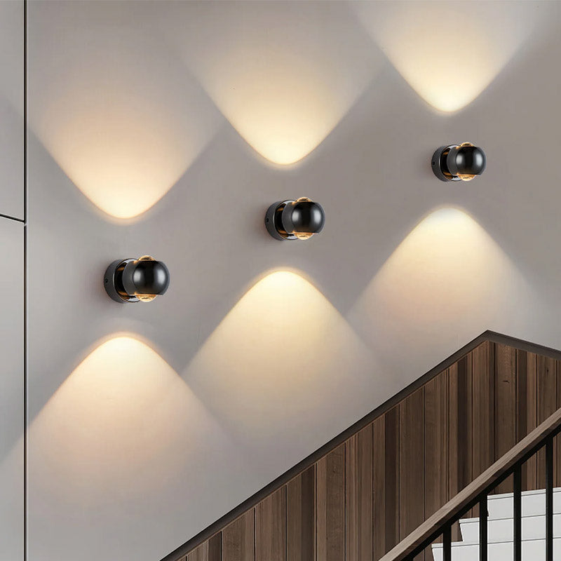 Taavita Radiance Wall Lamp: Illuminate Your Space with Flexibility