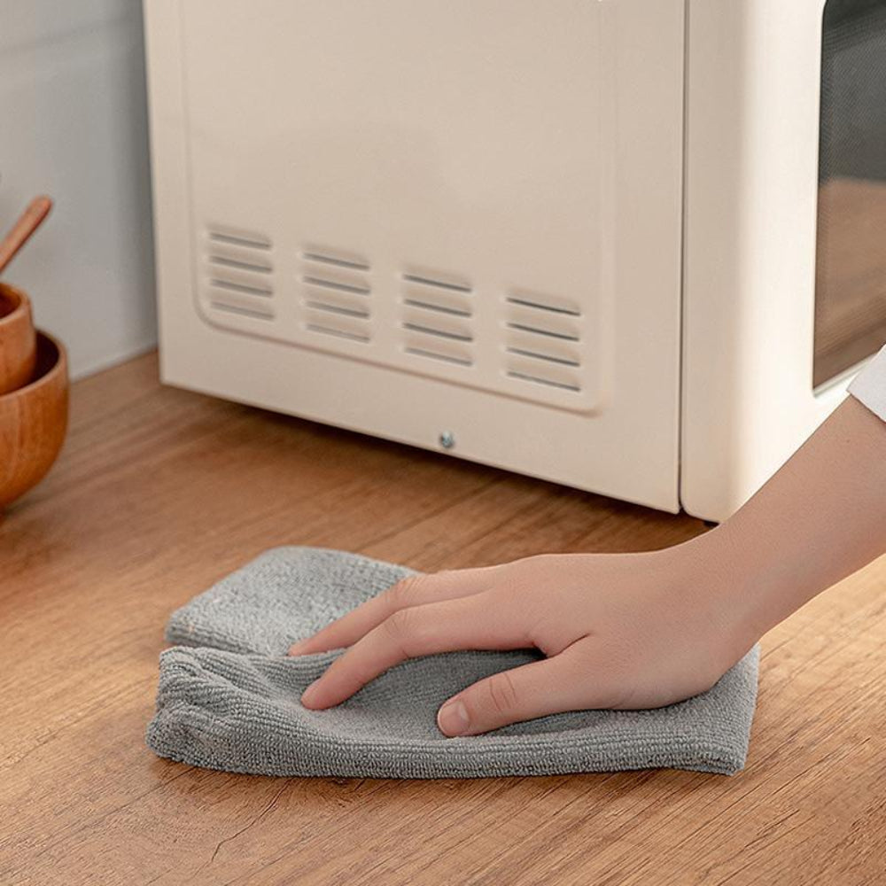 Extendable Microfiber Cleaning Tool for Hidden Spaces