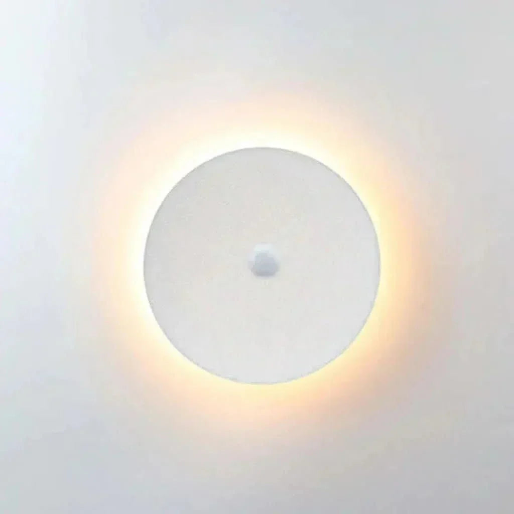 LumaSphere Outdoor LED Wall Fixture - Round or Square Design