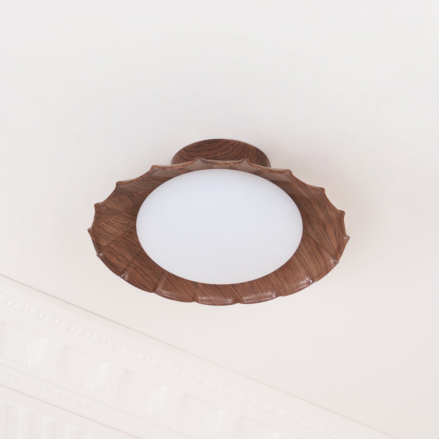 Ceiling Light | Sculptural Wavy Cloud Design | Integrated LED | 25cm Diameter, Moisture-Resistant