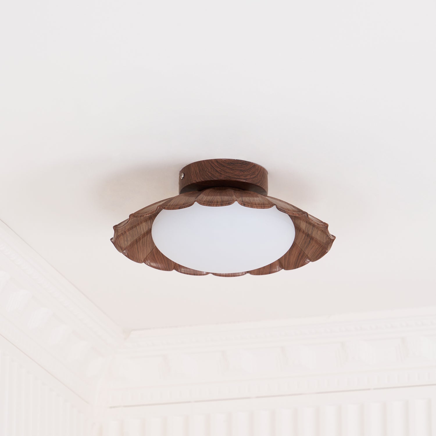 Ceiling Light | Sculptural Wavy Cloud Design | Integrated LED | 25cm Diameter, Moisture-Resistant