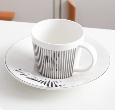 Coffee Mug | Dynamic Mirror Reflection Design | Gold Rim & Smooth Round Handle