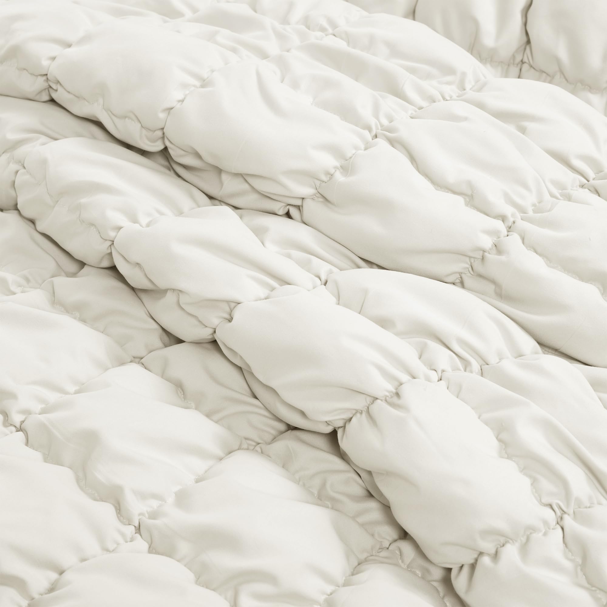 Comforter Set | Plush Microfiber | Three-Piece with Pillowcases | All-Season Comfort
