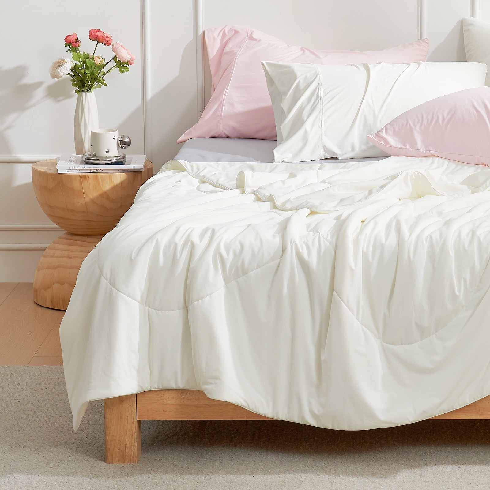 Cooling Comforter for Hot Sleepers | Instant Cool-Touch Fabric | Lightweight & Breathable