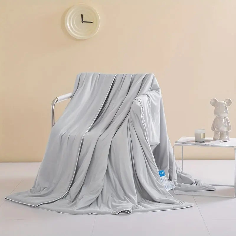Dual-Sided Cooling Comforter | Lightweight Silky Cooling Fabric | Breathable Down-Alternative Fill
