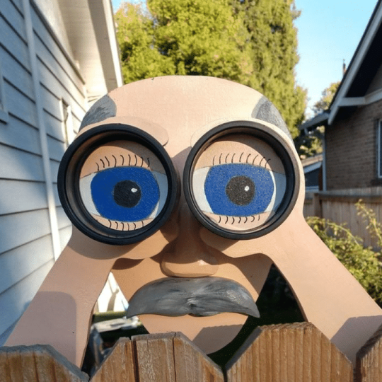 Fence Decoration | Nosy Couple Figurines | Handmade Pinewood & 11.8 in W | Weatherproof Finish