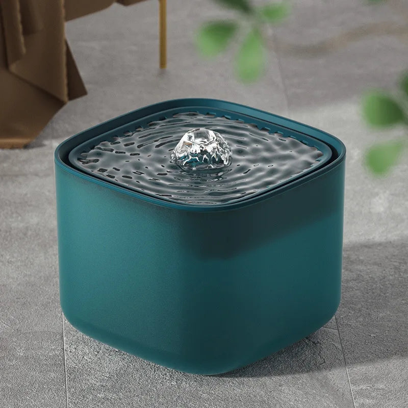 Pet Water Fountain | Ultra-Quiet Self-Circulating | 3L Capacity & Filtered | USB Powered