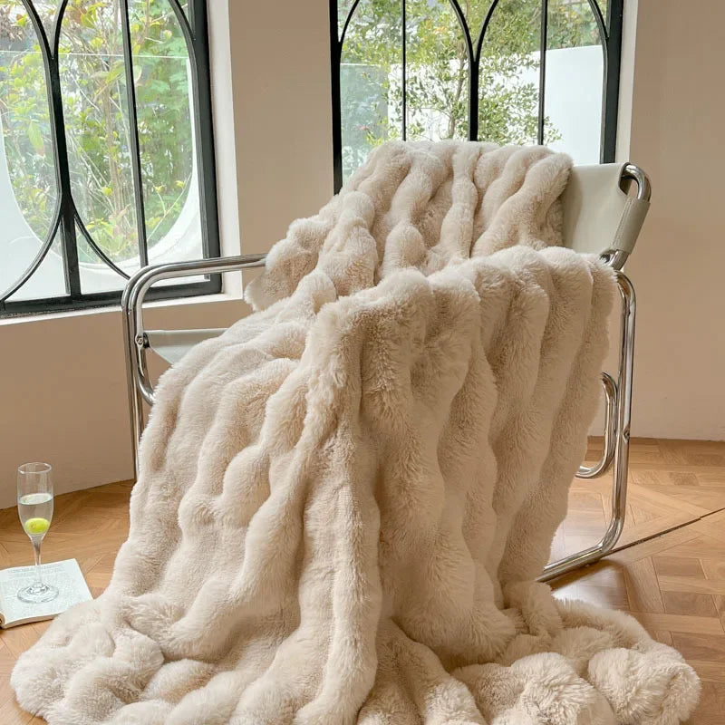 Reversible Faux Rabbit Fur Blanket | Bubble-Texture Plush | For Bed & Sofa