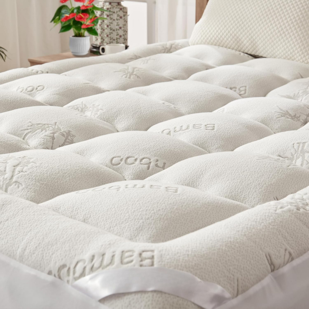 Waterproof Mattress Protector | Fitted Breathable Cover | Machine Washable | Spill & Pet Protection