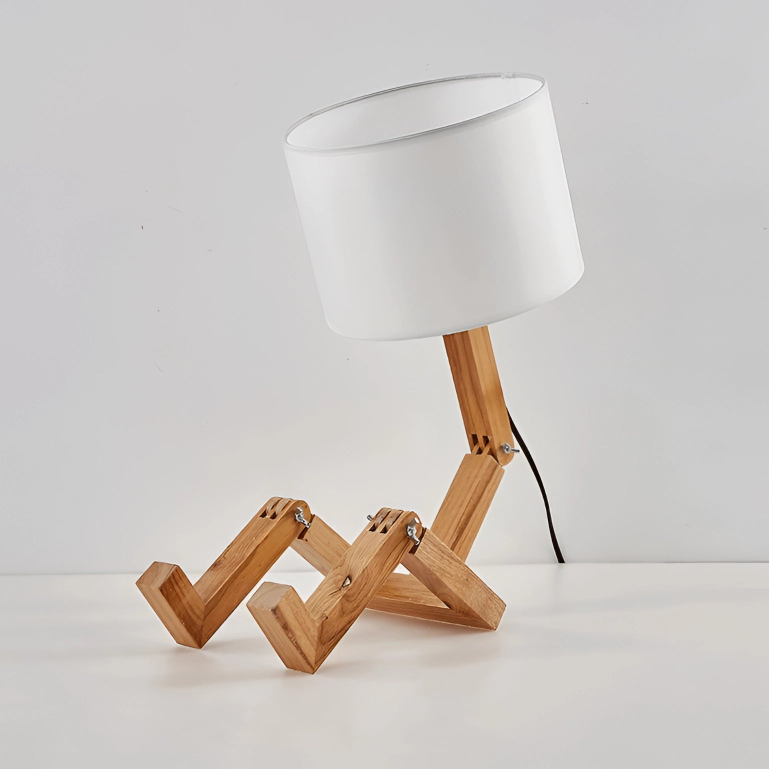 Articulated Modern Wooden Robot Lamp: Scandinavian Style Desk Light