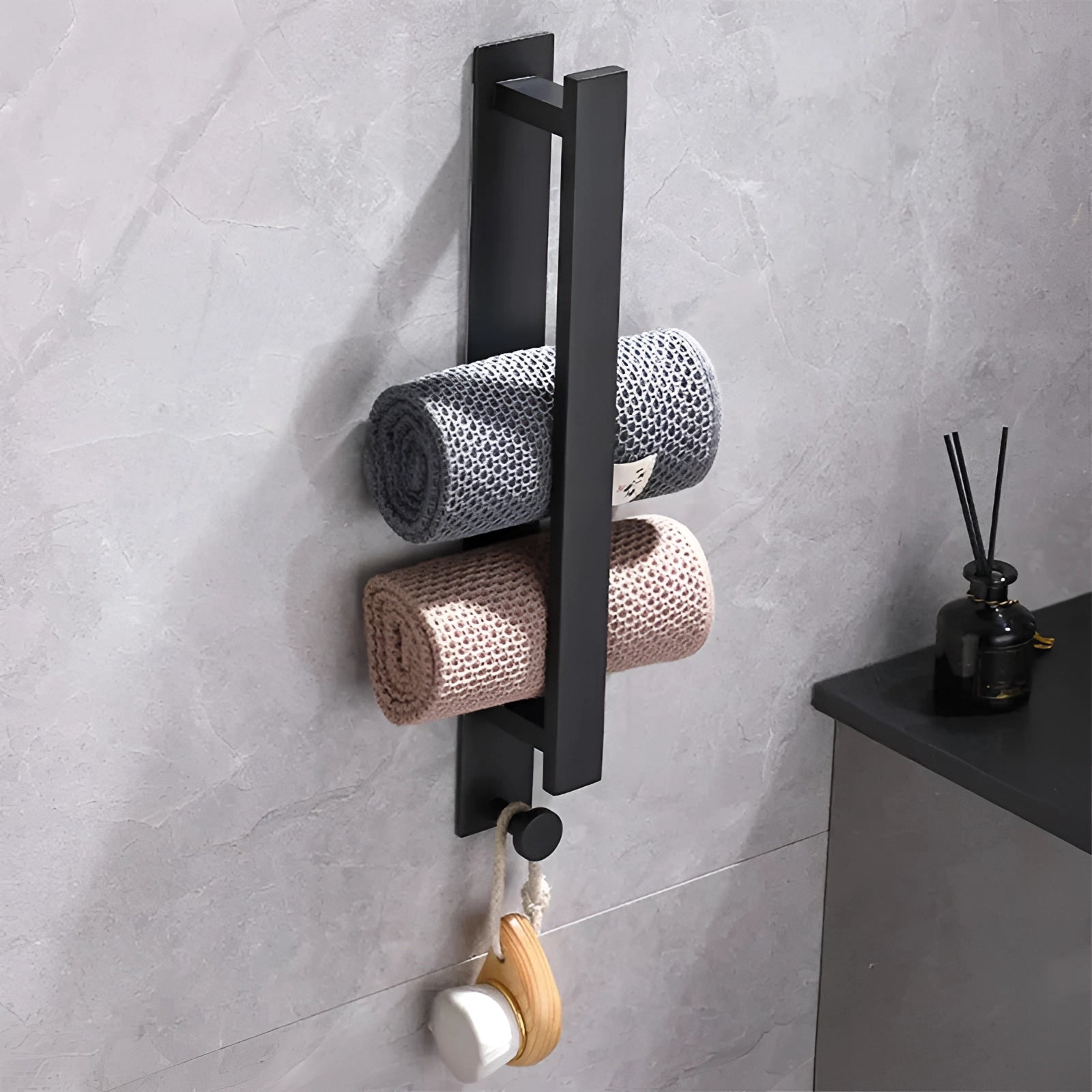 Modern Black Wall-Mounted Towel Rack - Space-Saving Bathroom Accessory