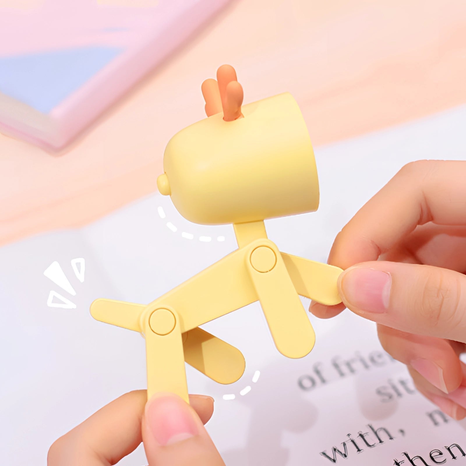 CharmingClip USB LED Desk Lamp with Flexible Arm in Playful Pink
