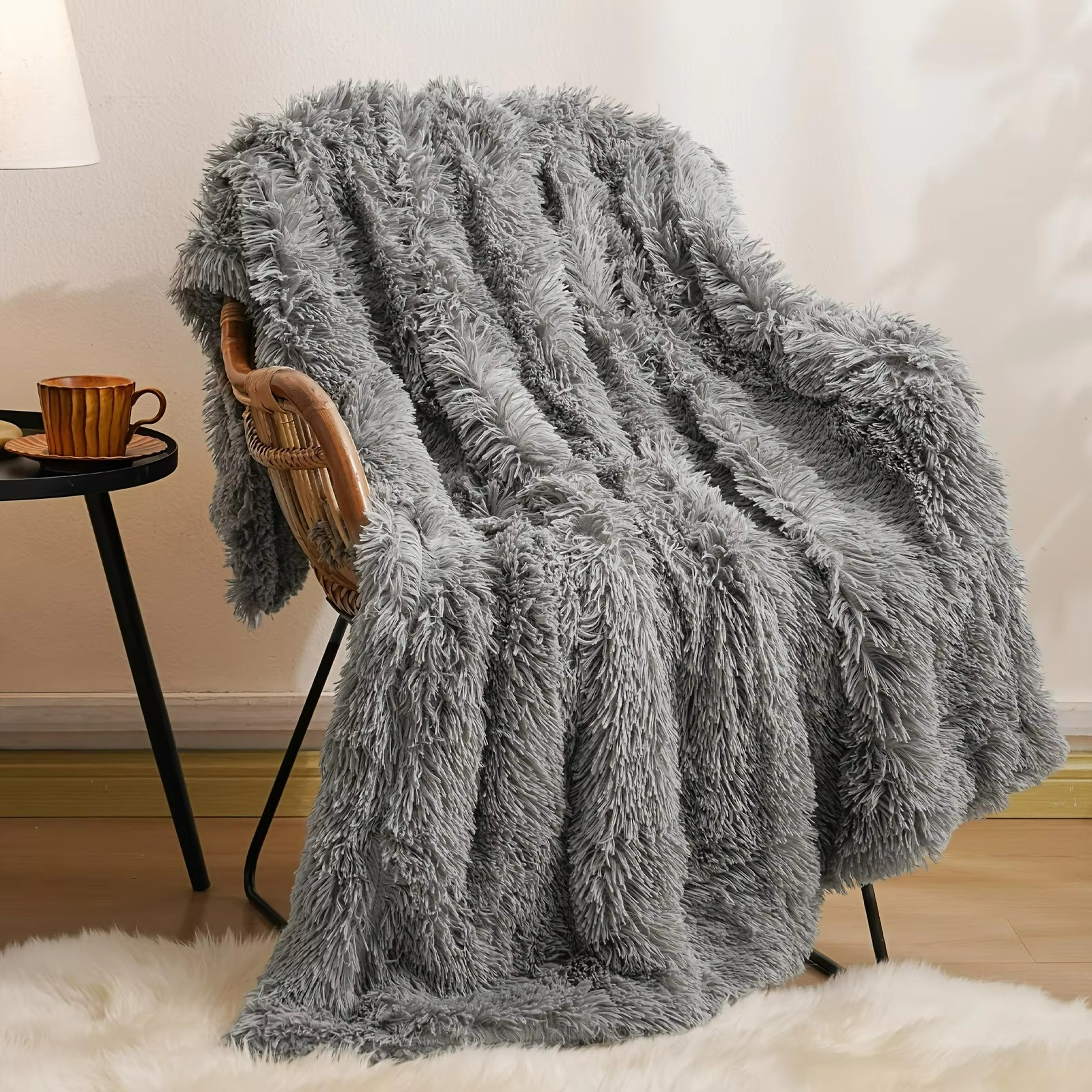 Luxurious Reversible Throw Blanket for Ultimate Comfort