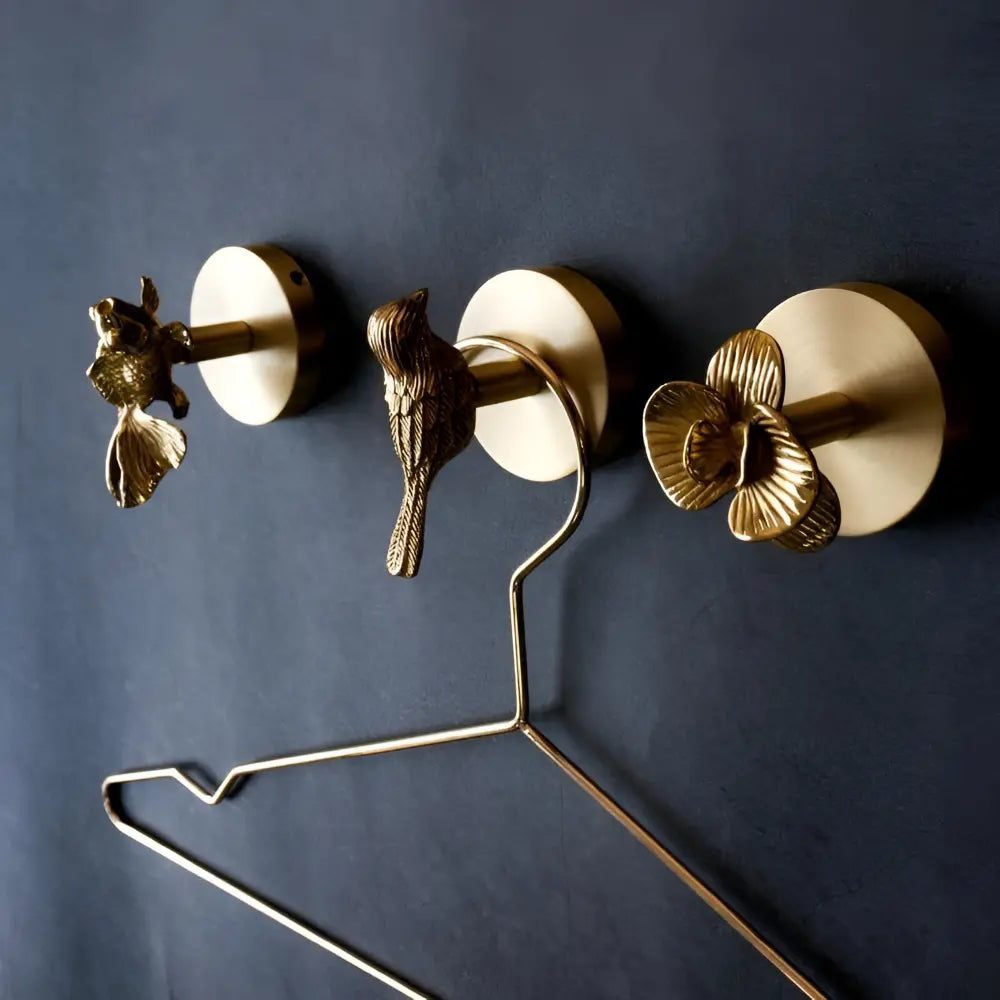 Charming Animal-Themed Wall Hook with Elegant Gold Accent