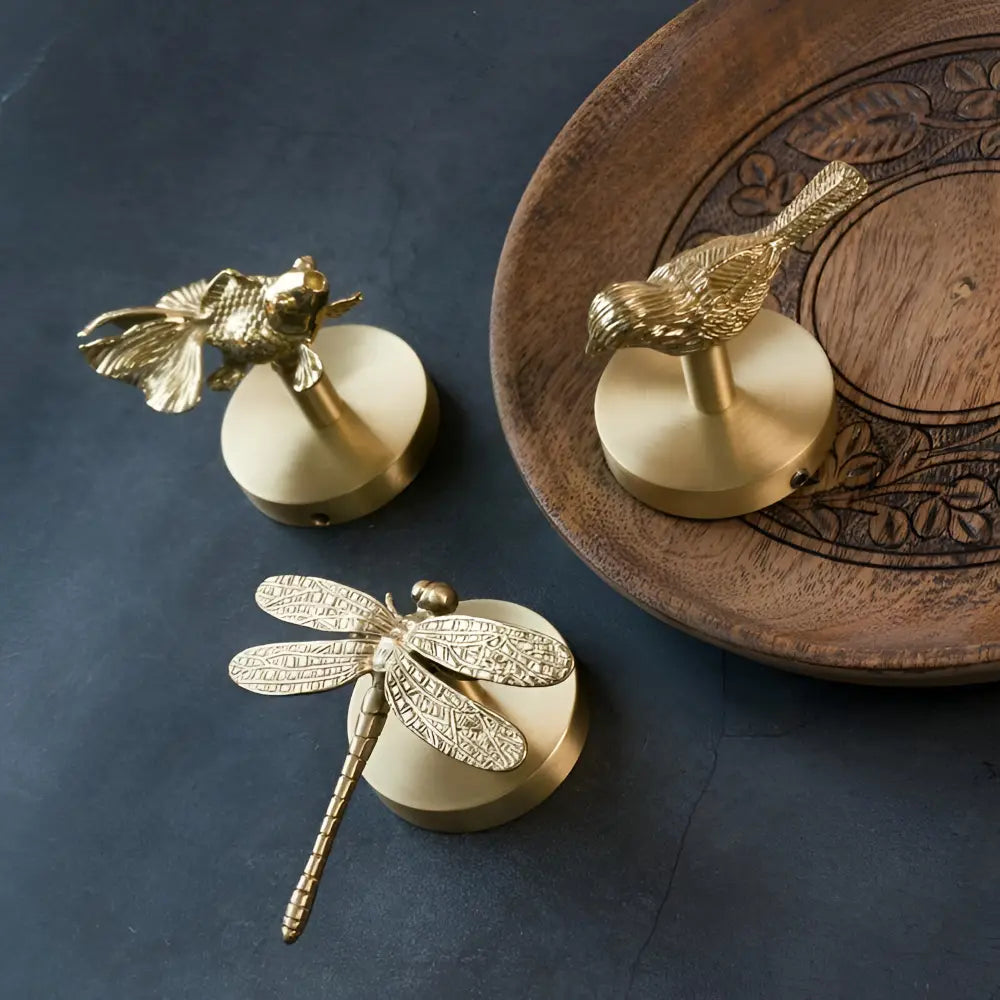 Charming Animal-Themed Wall Hook with Elegant Gold Accent