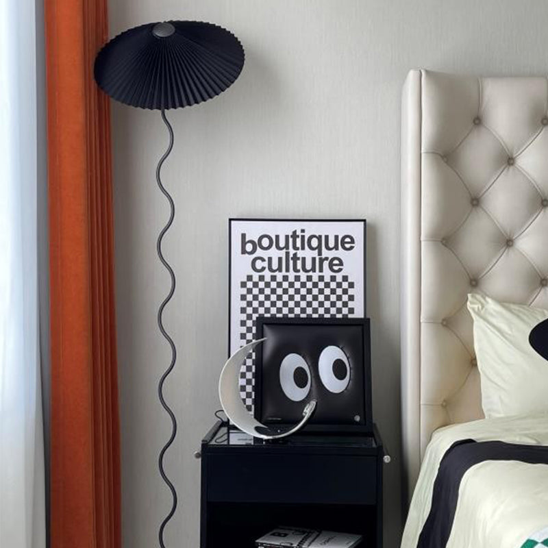Taavita Floor Lamp "Taavita" – Foldable Lampshade in Elegant Design with Exquisite Details