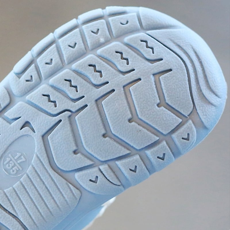 Flexible Walking Shoes for Growing Feet