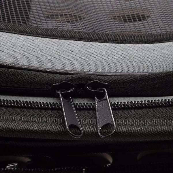 Spacious Cat Travel Carrier with Robust Construction and Cozy Interior