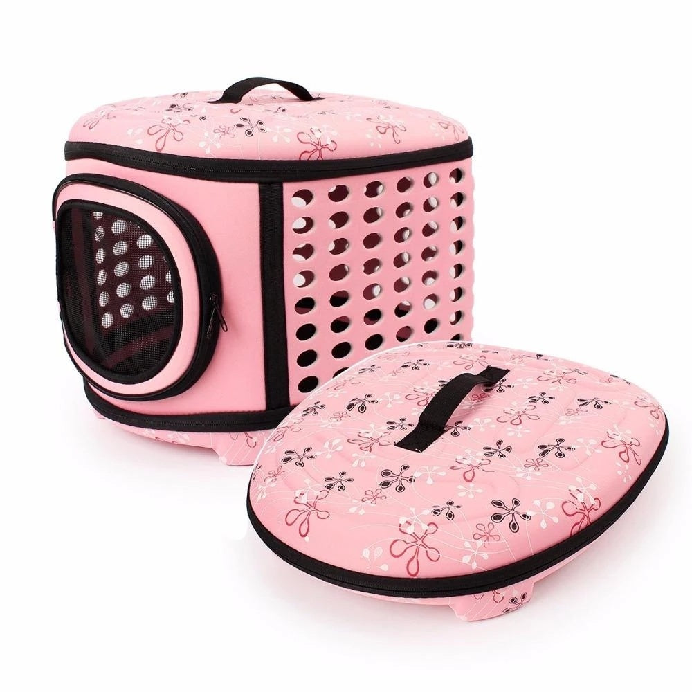 Spacious Cat Travel Carrier with Robust Construction and Cozy Interior