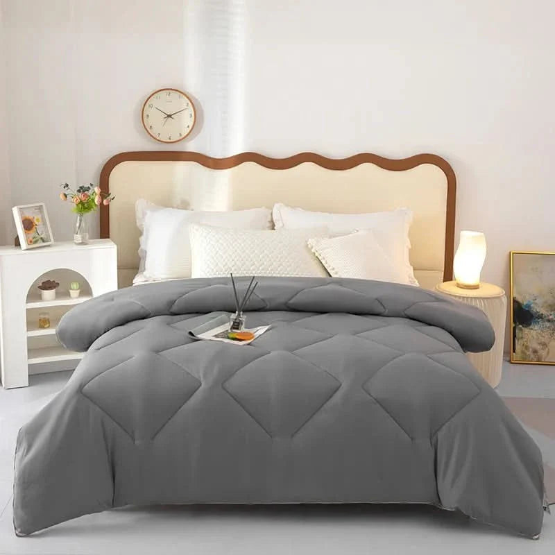 Cozy and Durable Blanket Made from Soft Fabric for All-Year Comfort
