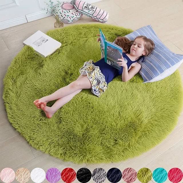 CozyCloud Plush Round Area Rug for Luxurious Comfort