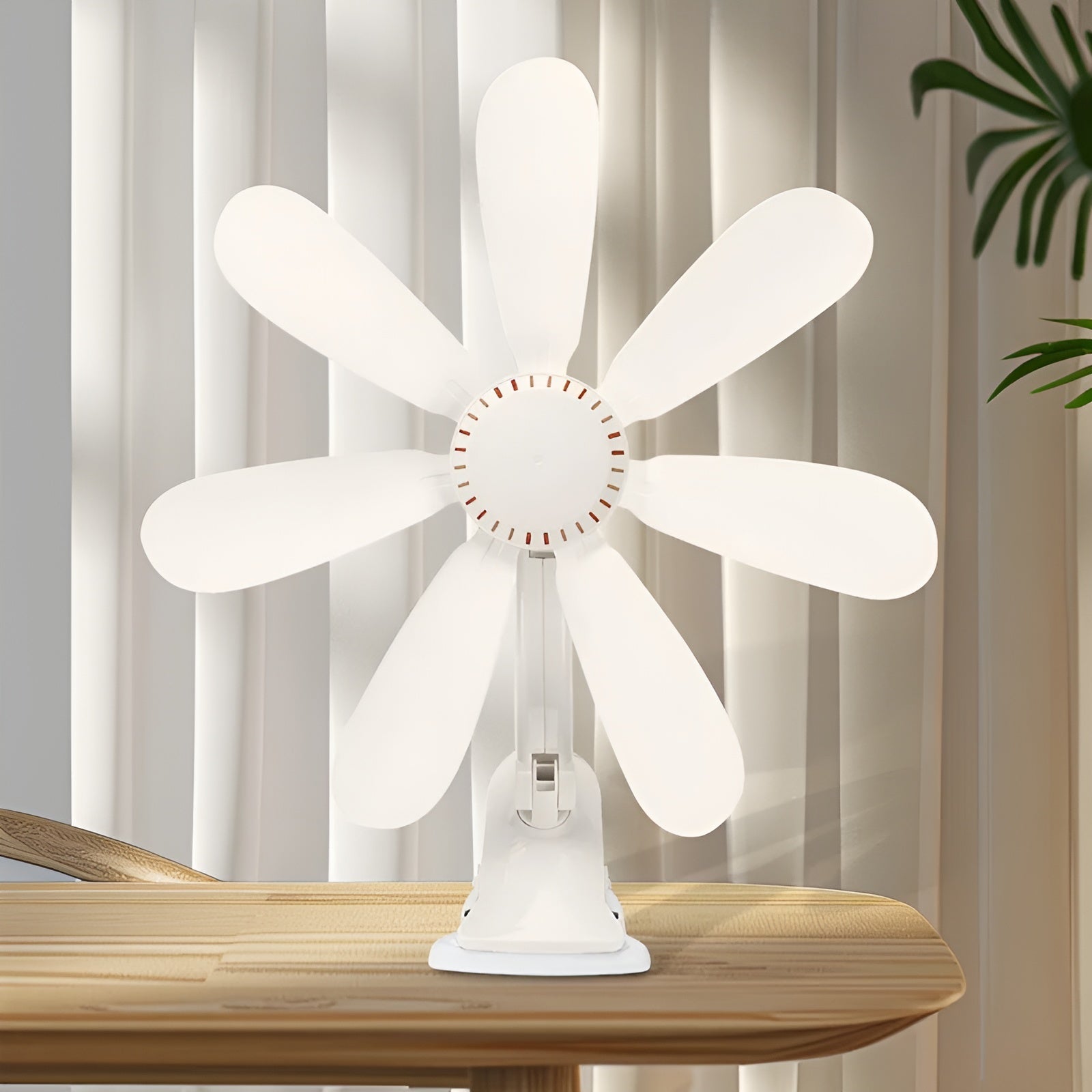 Compact Clip-On Fan for Desk – Quiet Operation Ideal for Personal Use