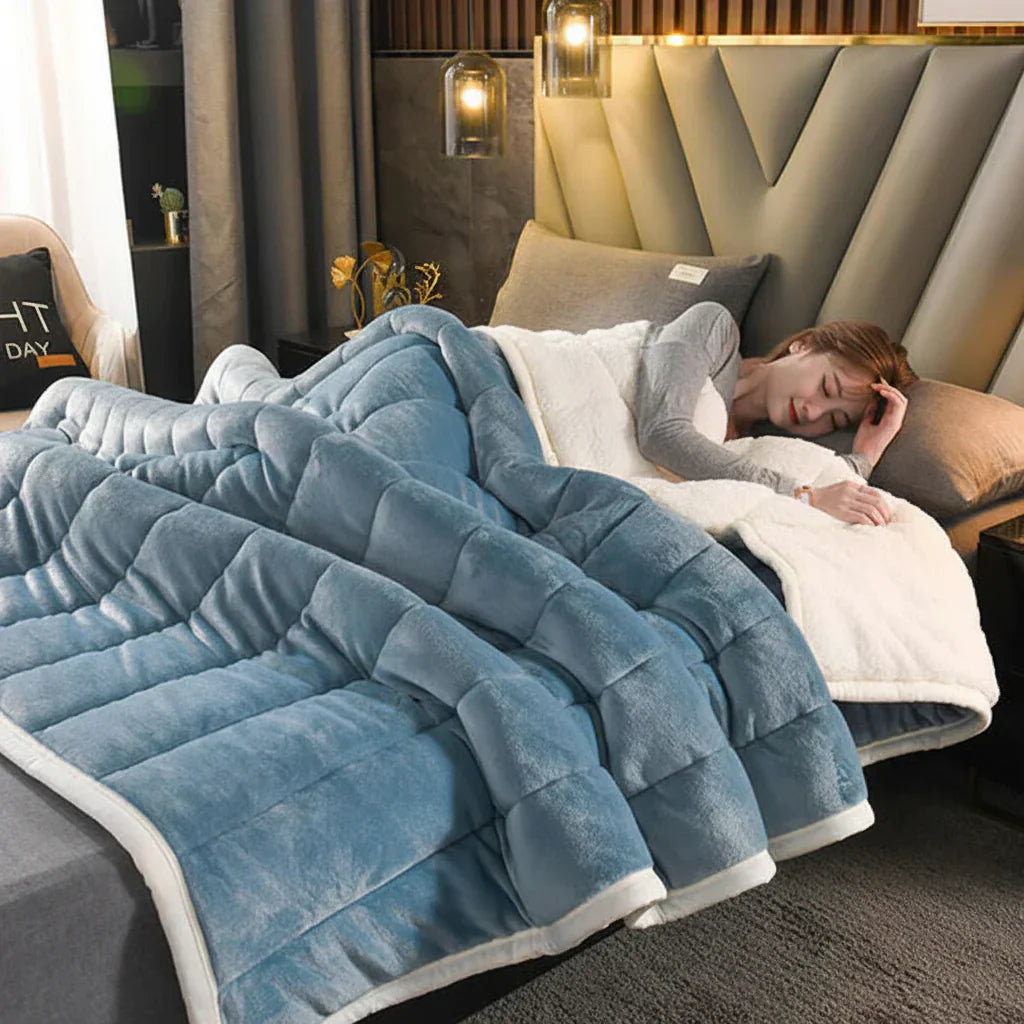 Cozy Fleece Blanket for Sofa and Bed - Ultimate Winter Warmth