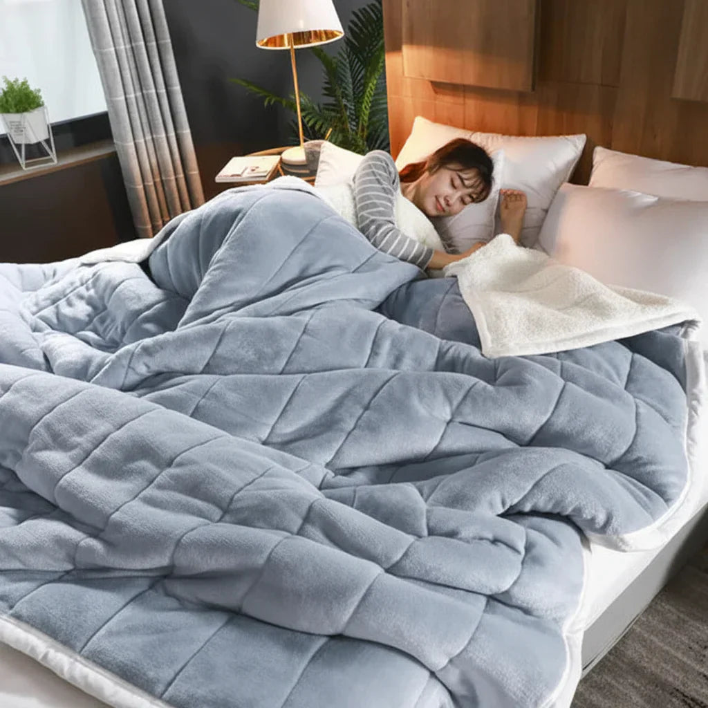 Cozy Fleece Blanket for Sofa and Bed - Ultimate Winter Warmth