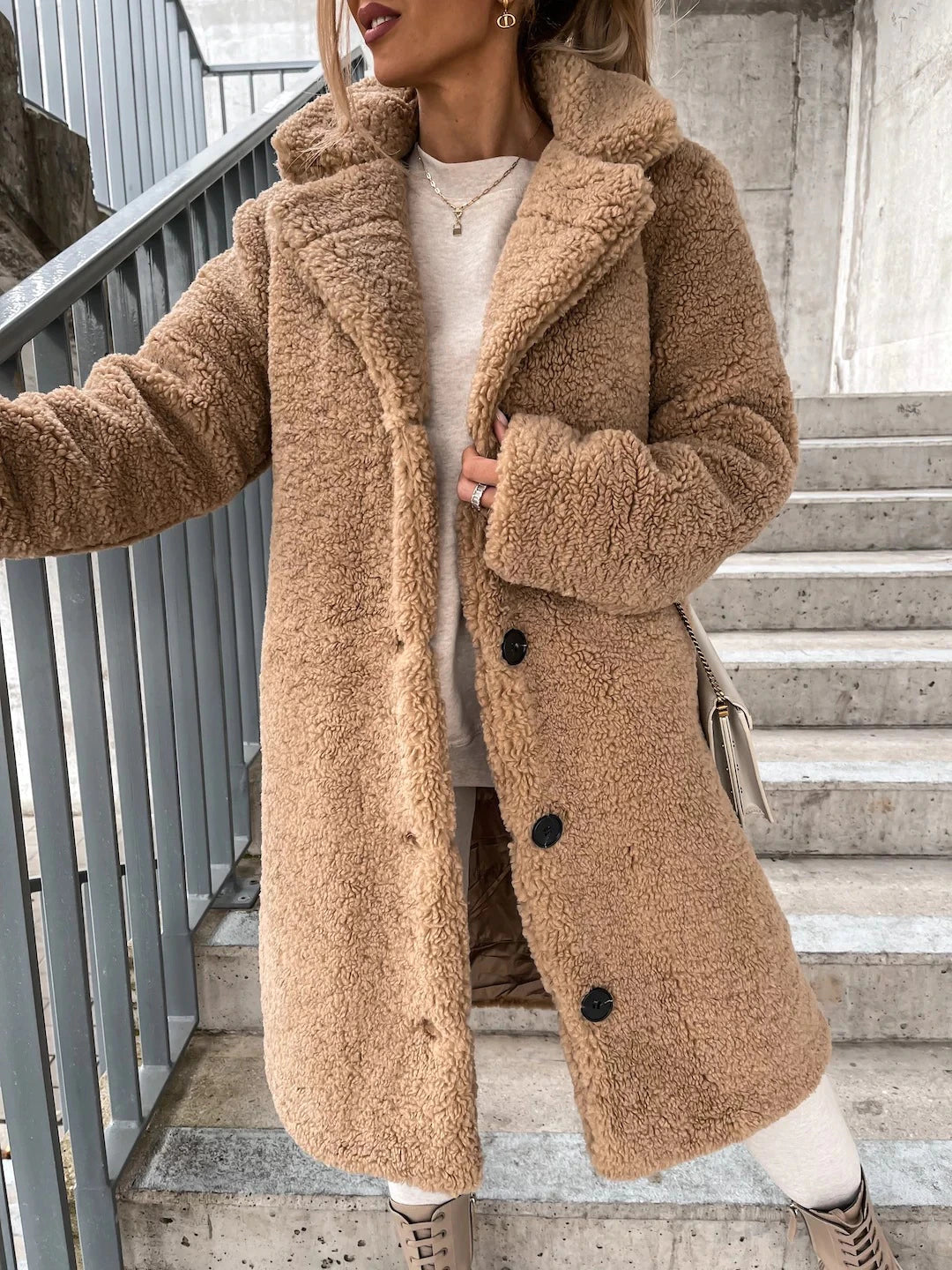 Women’s Long Winter Coat | Fine Wool Material | Button-Front Closure | Comfortable Warm Fit