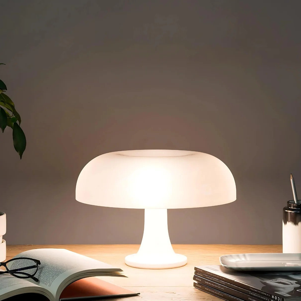 Retro Dome Table Lamp – Timeless Design with Soft Illumination
