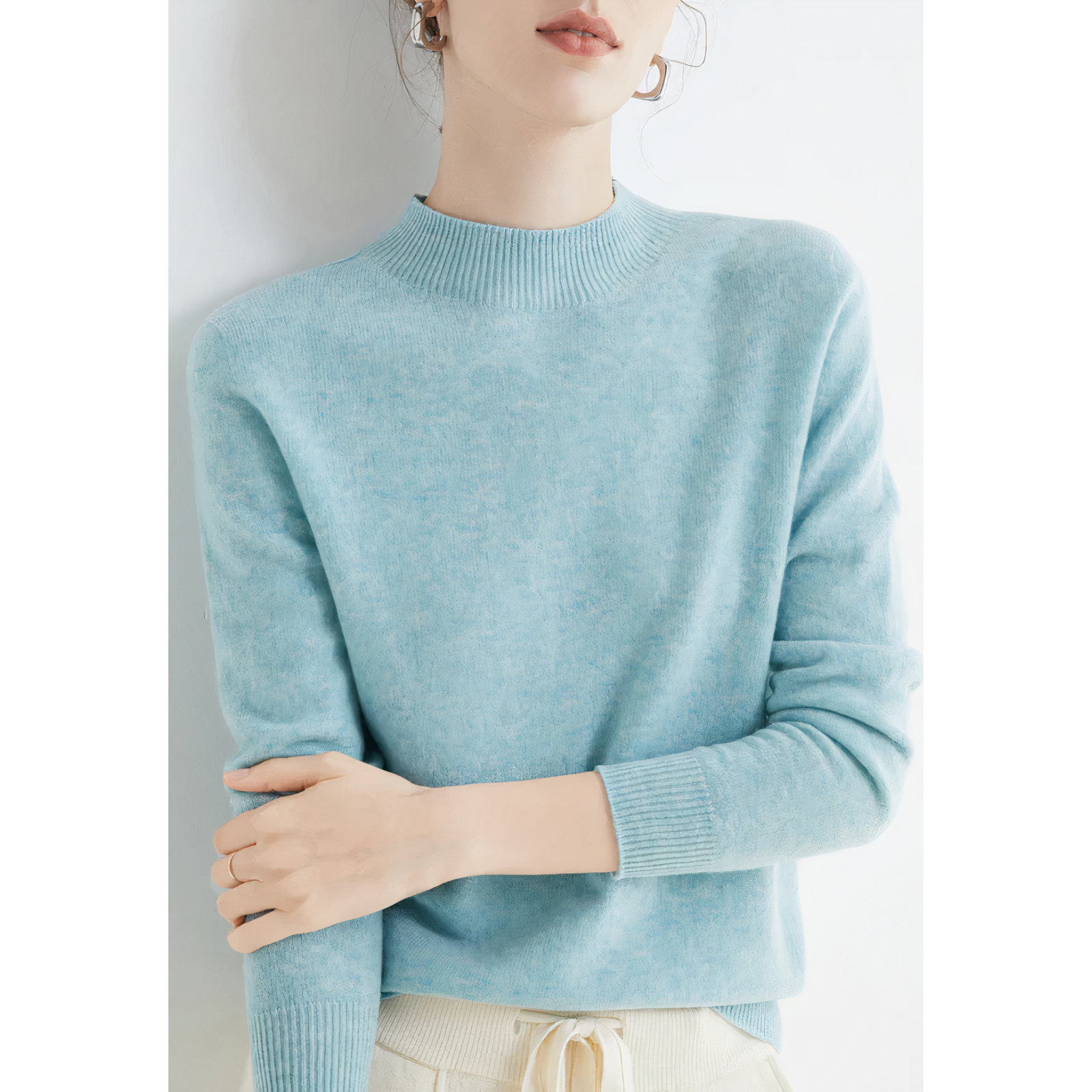 Luxurious Cashmere Blend Sweater for Effortless Style