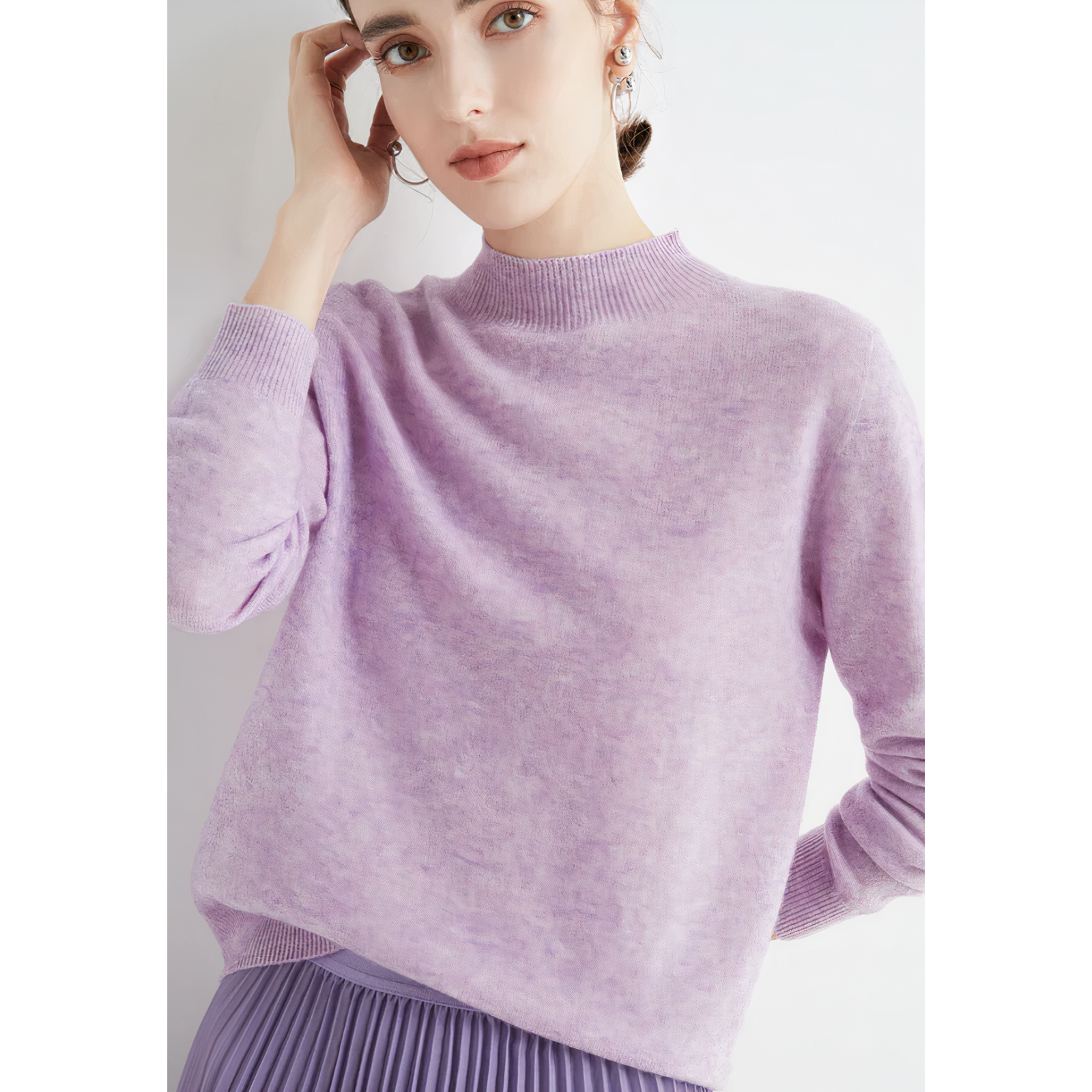Luxurious Cashmere Blend Sweater for Effortless Style