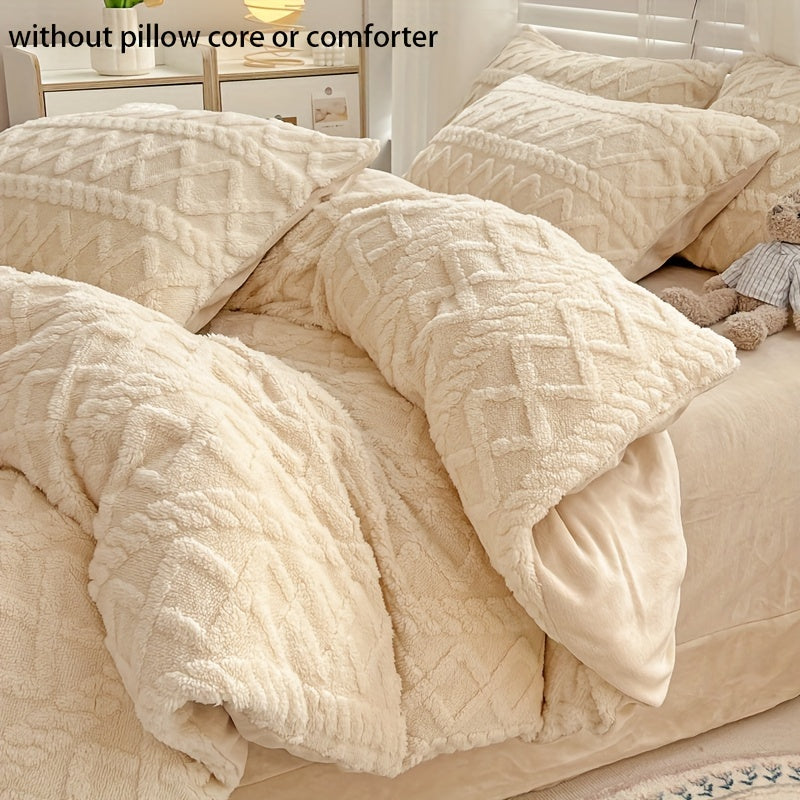 Velvet Quilt Cover Set | Plush Softness | Cozy Warmth All Seasons | Polyester