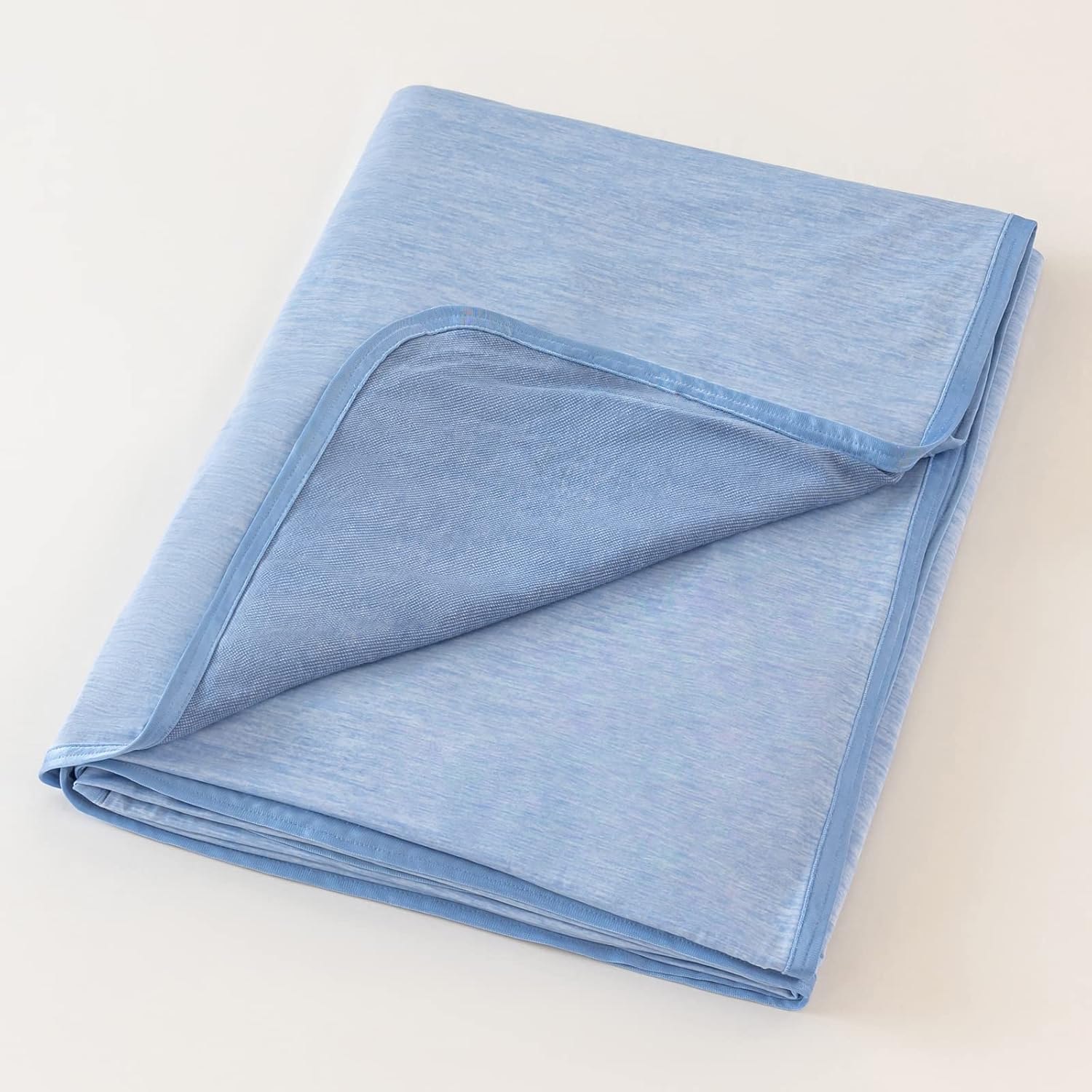 Cooling Throw Blanket for Hot Sleepers – Soft Lightweight Design with Q-Max 0.4 Technology