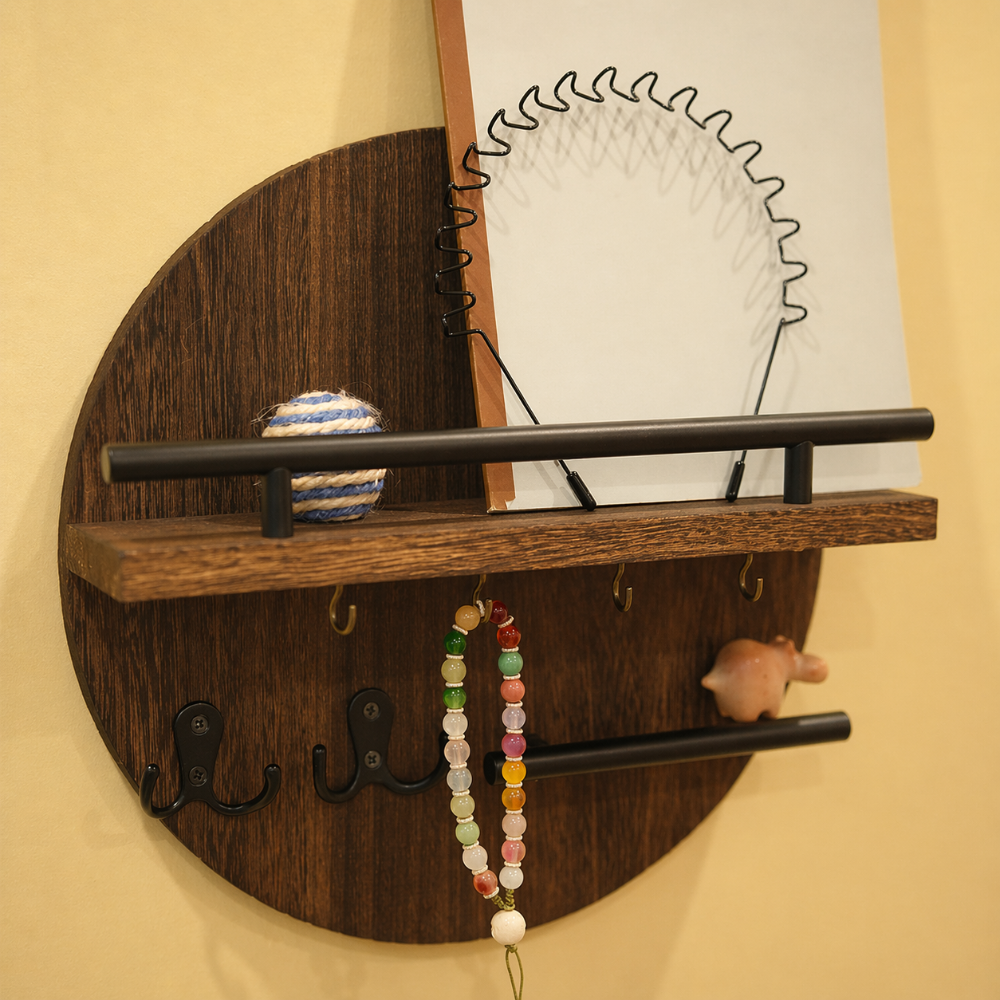 Circular Eco-Friendly Key Organizer with Stylish Design
