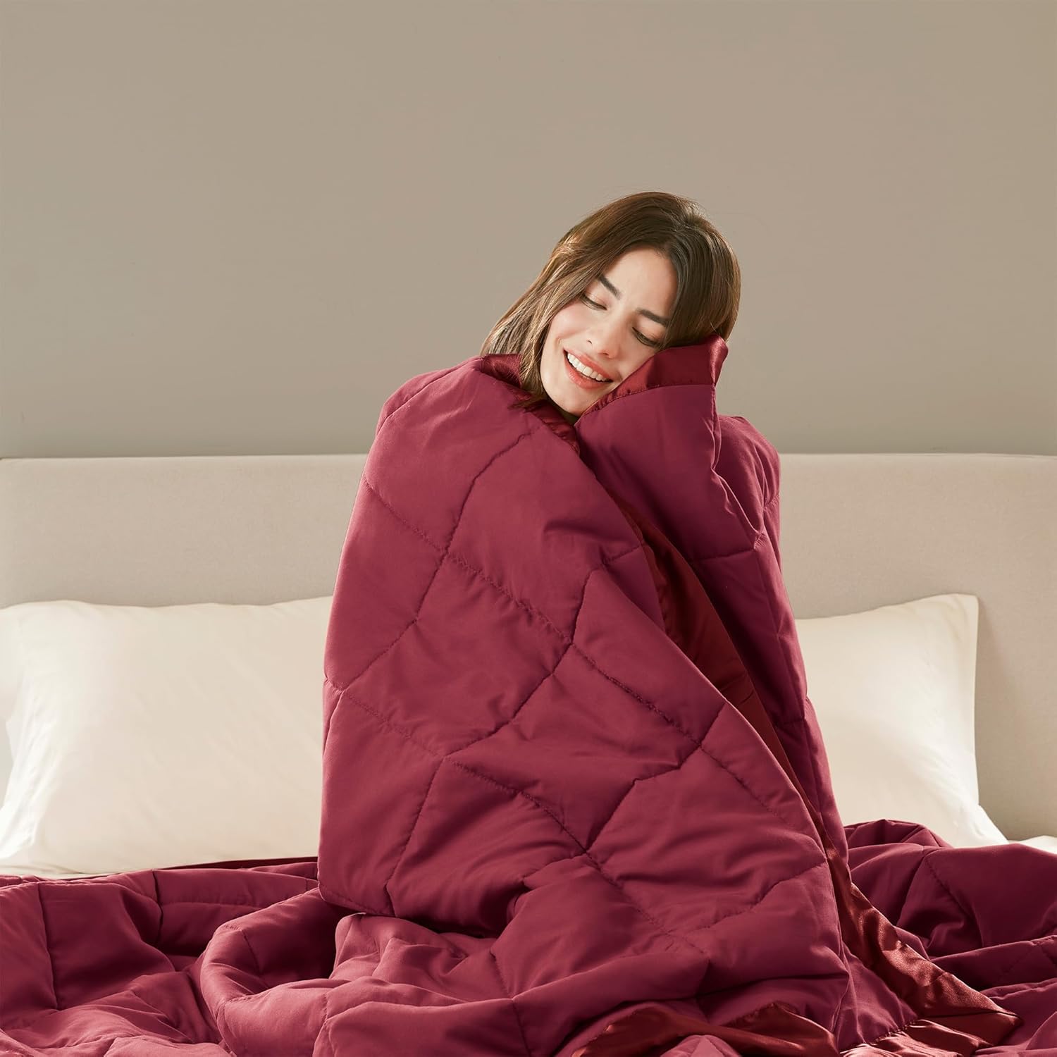 Lightweight Down Alternative Blanket with Moisture-Wicking – All Season Bed Cover with Satin Trim