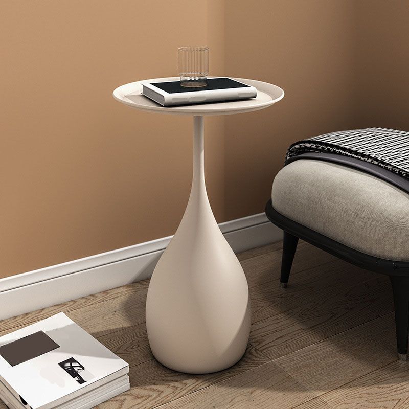 Avencea — Round Metal Side Table with Vintage Style and Durable Iron Base