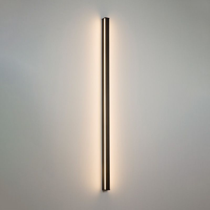 Linear LED Wall Light | Minimalist Matte Black Aluminum | 20W Energy-Efficient Lighting | Indoor & Outdoor Use