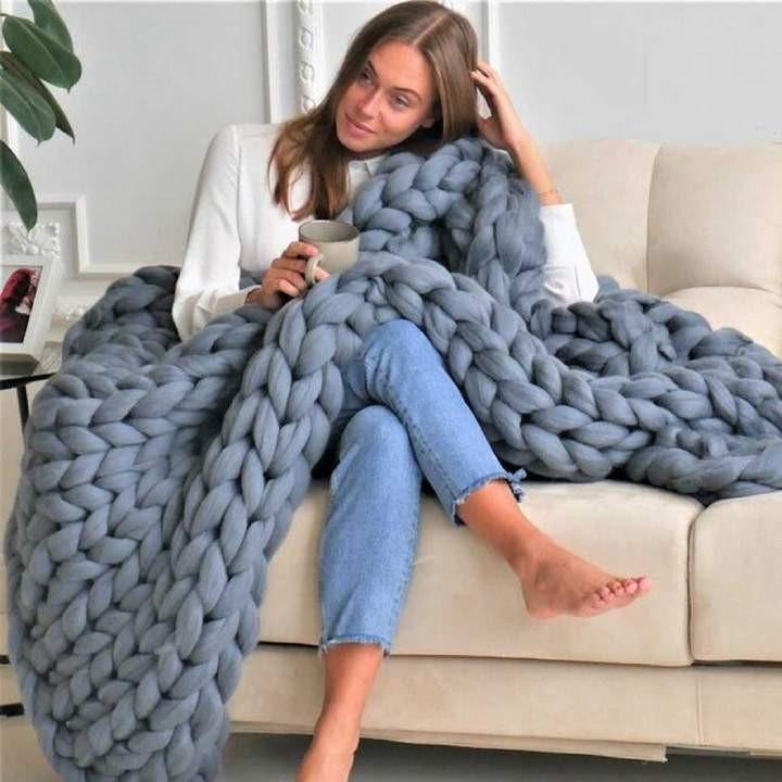 SnuggleSoft Luxurious Knit Blanket for Ultimate Comfort