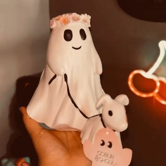 Handcrafted Halloween Ghost Dog Statue for Indoor & Outdoor Decor