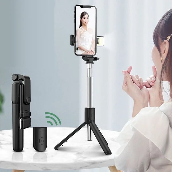 Wireless Bluetooth Selfie Stick with 6 Functions and Built-in Light