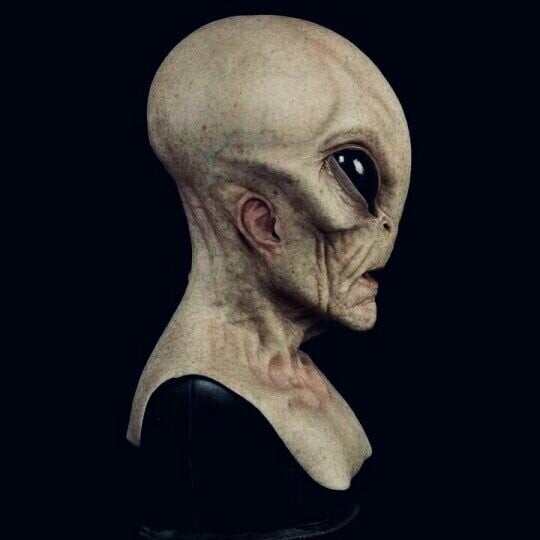 Realistic Alien Latex Mask for Halloween – Breathable & Comfortable