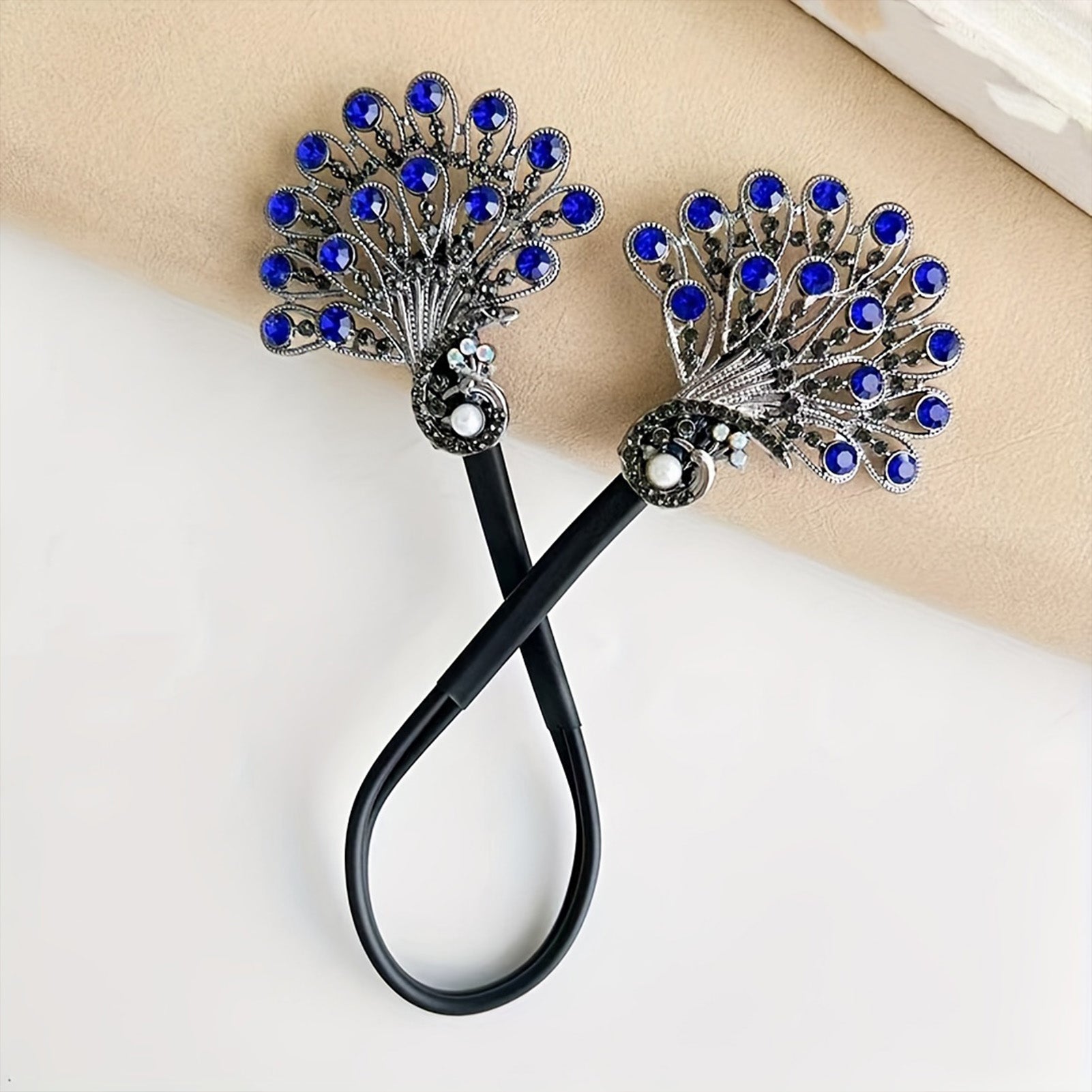 Elegant Feathered Gemstone Hair Clip for Chic Styles
