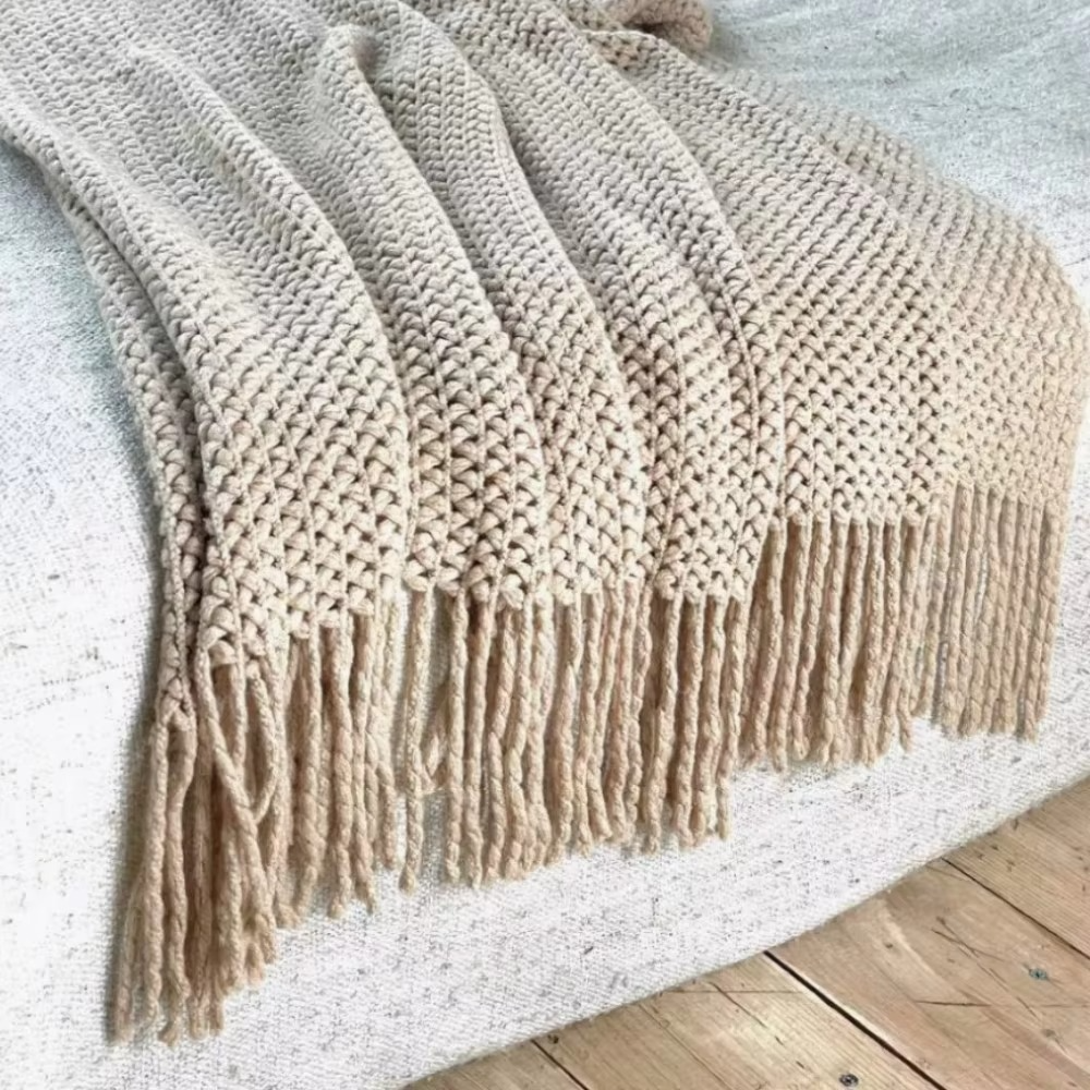 Cozy Knit Blanket - 100% Acrylic - Perfect for Home Comfort