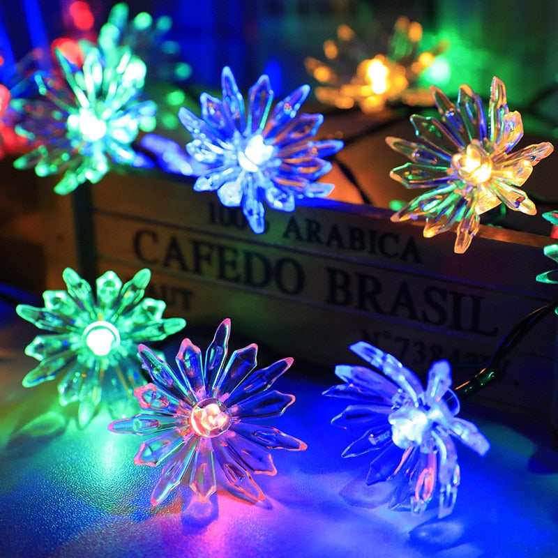 Solar Powered Multi-Color Floral Garden LED Strip Lights 7m 50 LEDs Waterproof IP65 Cherry Chrysanthemum Lotus Rose Energy Efficient Outdoor