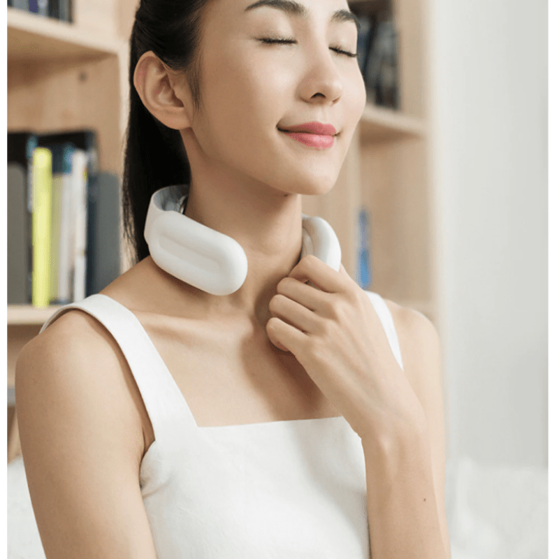 SoothingWave Neck Massager with Heat for Ultimate Relaxation
